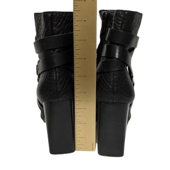 VINCE CAMUTO Sestina Pebbled Leather Booties 9 - Picture 9 of 10